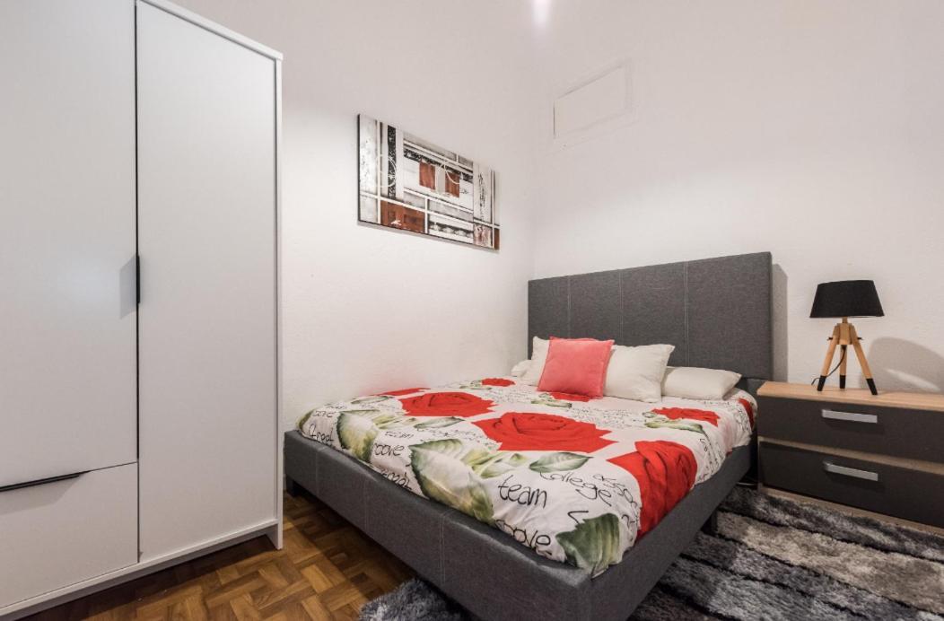 M&F Apartaments Chueca Madrid Bagian luar foto